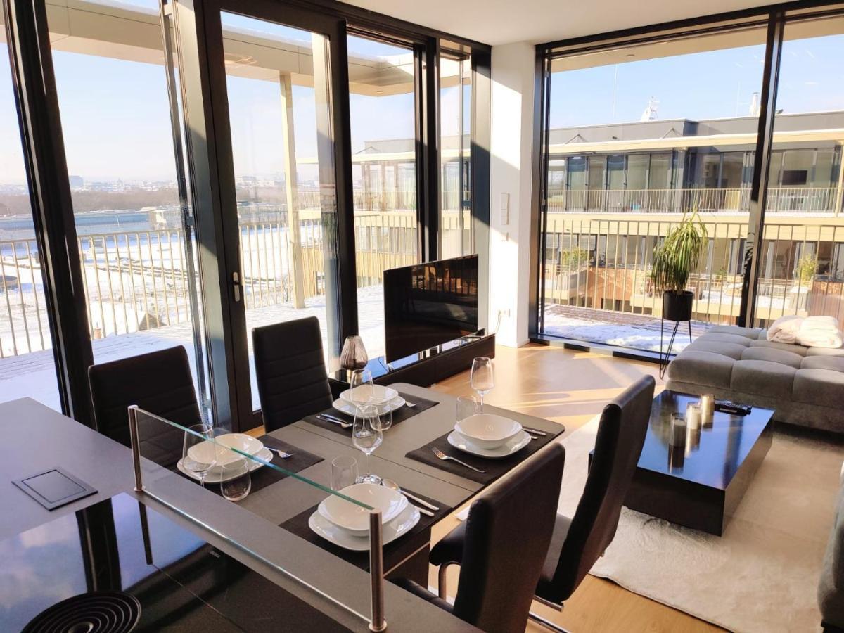 Panorama Apartment Vienna - Free Parking, Sauna & Fitness Екстериор снимка