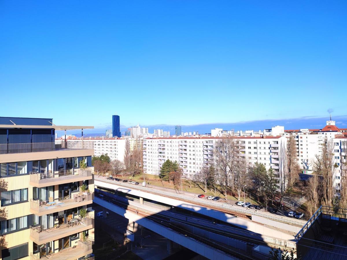 Panorama Apartment Vienna - Free Parking, Sauna & Fitness Екстериор снимка